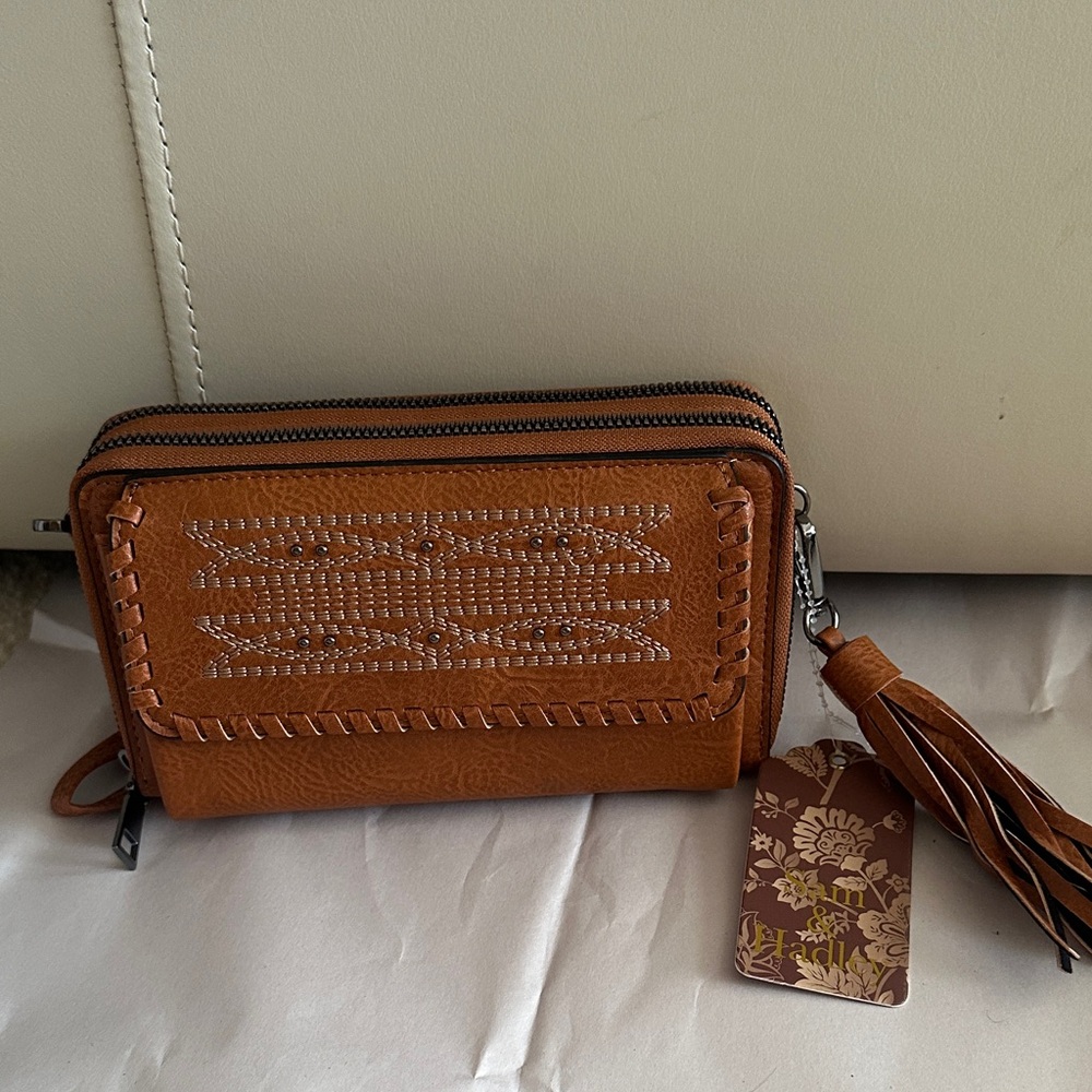 Elegant Tan Vegan Leather Clutch with Tassel